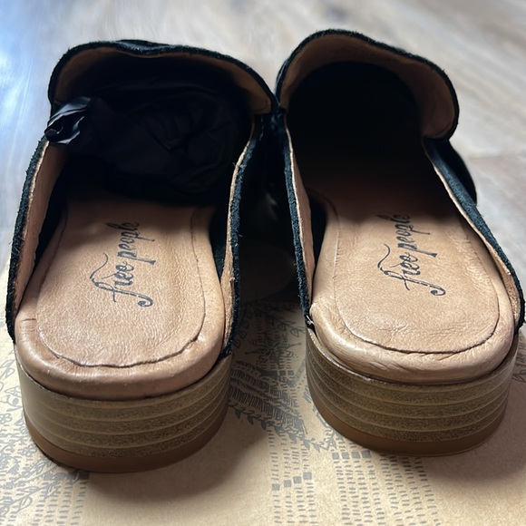 Free People “At Ease” Crocodile Print Leather Loafers/Mules Size 5.5 - Picture 12 of 16